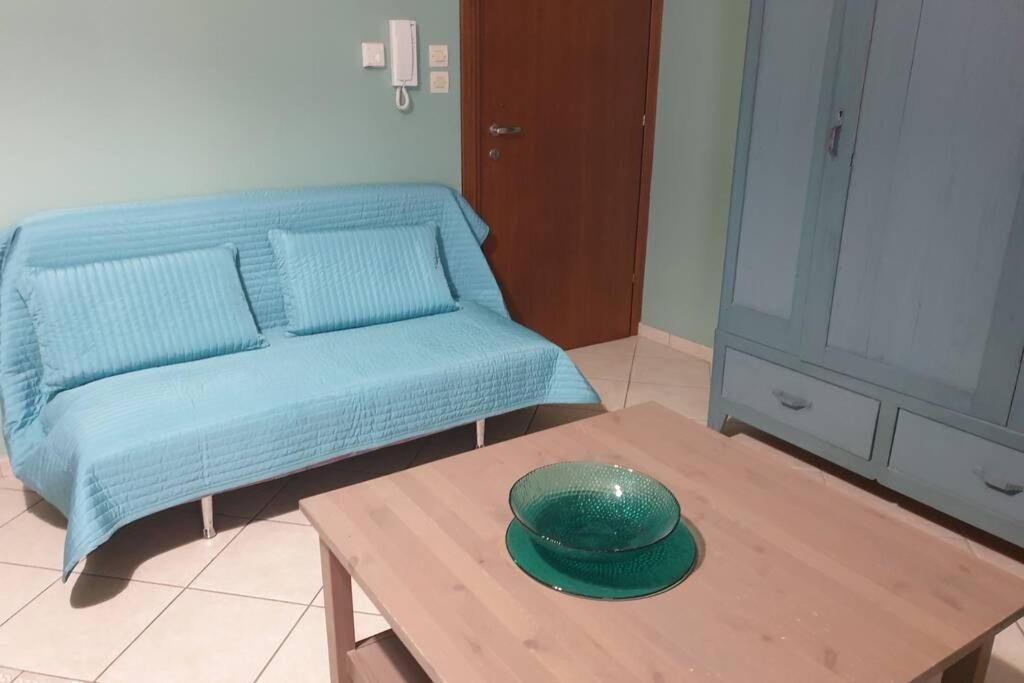 Central Studio Very Close To The Port Of فولوس المظهر الخارجي الصورة